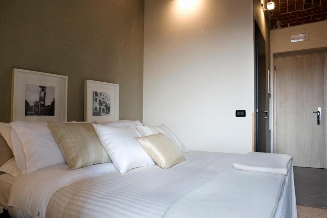 Albergo D'italia Chivasso Bagian luar foto